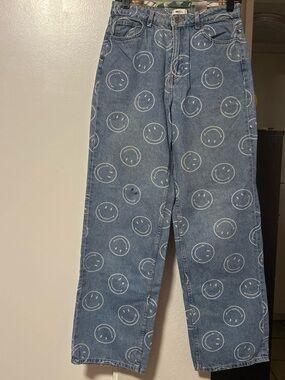 Relaxed Fit Blue Denim Jeans with White Smiley Print
